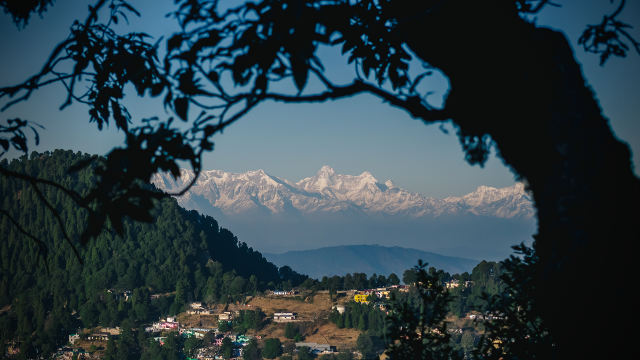 3 Nights Gangtok 1 Night Lachen 1 Night Lachung 2 Nights Pelling 3 Nights Darjeeling